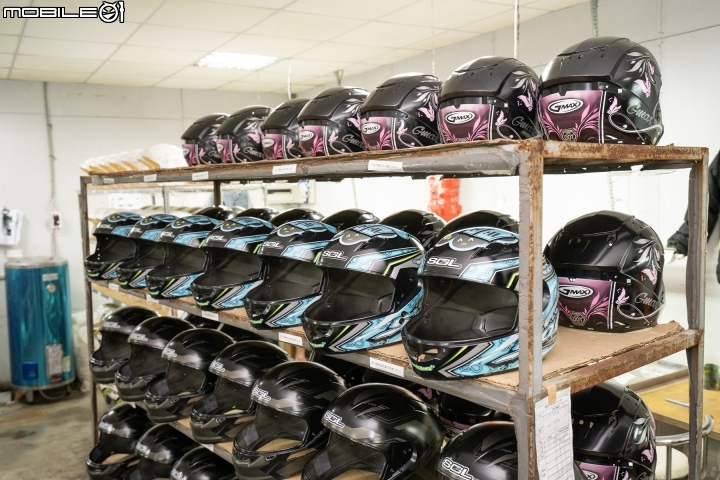 破解對國產帽的迷思！SOL HELMETS 安全帽撞擊測試實驗室、生產線參訪