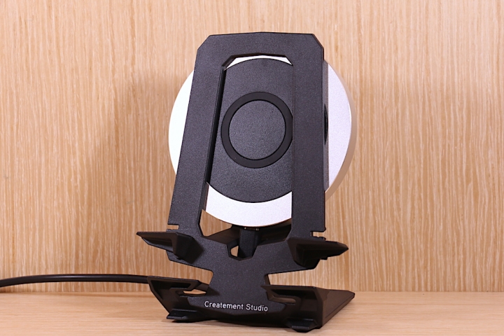 PlugStand_無線充電板支撐架開箱動手玩