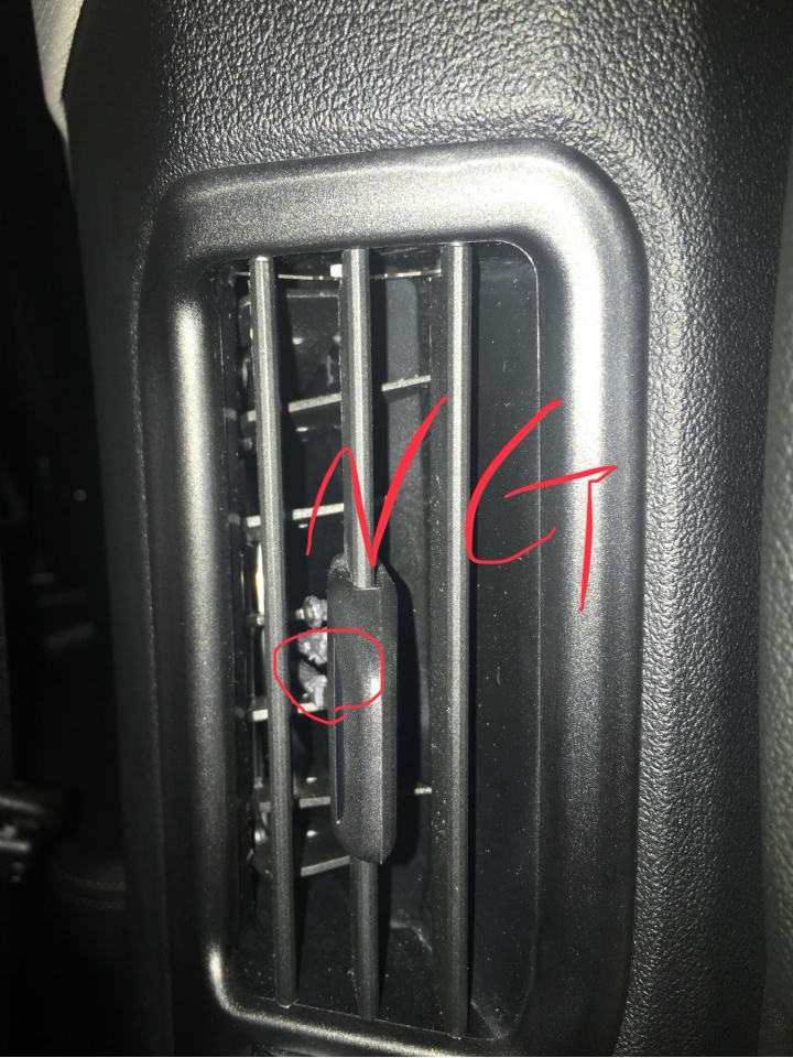 我的BMW X5 40i漏油了、行駛中系統reboot導致失速(含維修日記)
