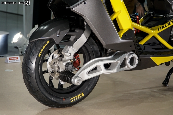 【2019台北機車展】ITALJET 來台！Gogoro 2 改裝燈具登場！機車產業展成車與配件看這篇！
