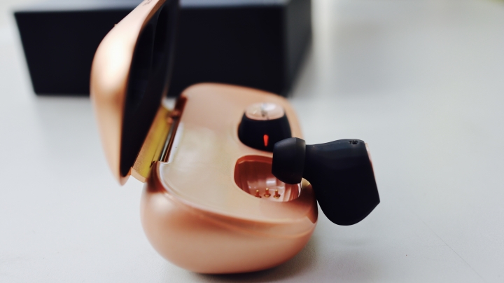 音質、美學設計超越airpods的無線藍牙耳機｜美國音樂潮牌 Sol Republic - AMPS AIR2.0