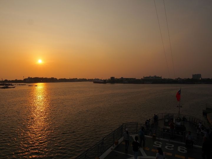 臺南市 安平區 定情碼頭-德陽艦園區 — 全臺唯一軍艦博物館
