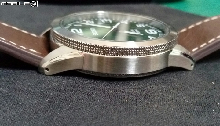 [開箱] SEIKO SNE473P1 綠綠的