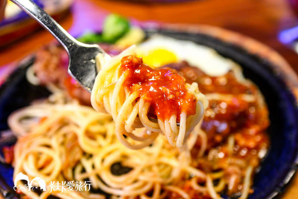 【花蓮美食】來來牛排｜超高CP值大胃王必點海陸雙拼！蒜香雞排肋眼牛排超美味