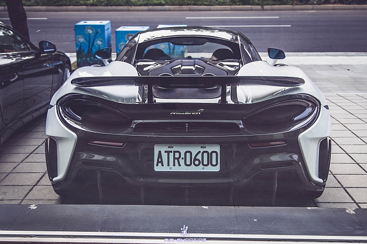 超暴力空力美學 - McLaren Senna 麥拉倫洗拿