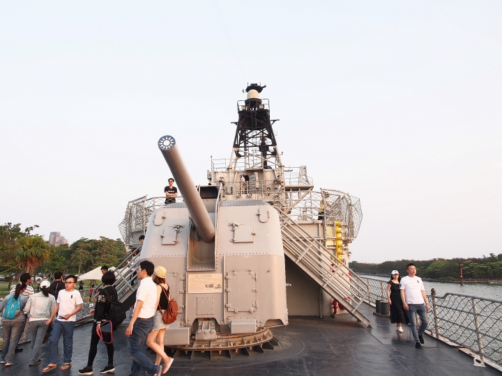 臺南市 安平區 定情碼頭-德陽艦園區 — 全臺唯一軍艦博物館
