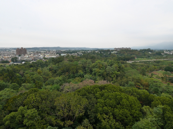 嘉義市 東區 射日塔 — 環景俯視嘉義市區的地標