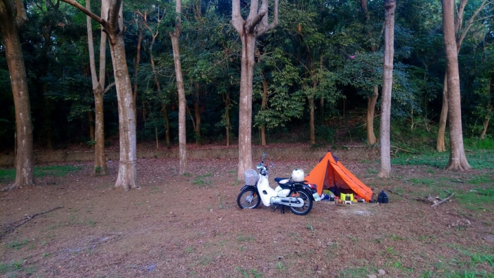 [分享] 機車露營_直火牛排晚餐