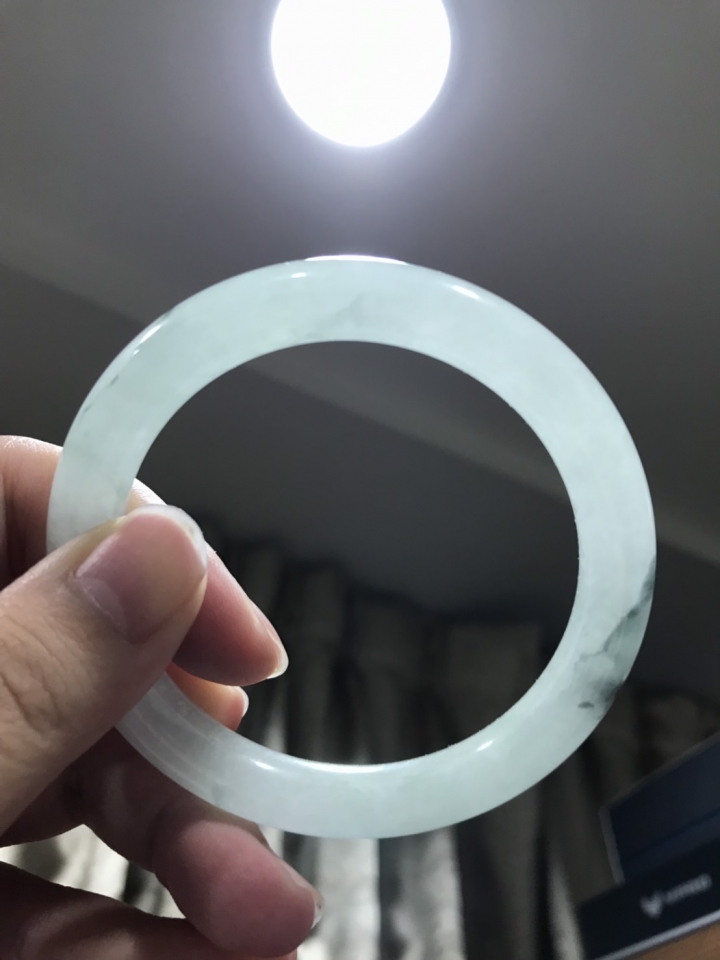兩個玉鐲