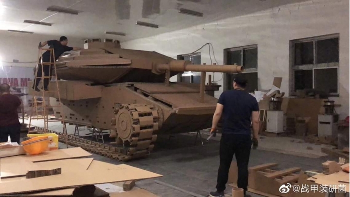 帥～大陸軍迷用紙板自製以色列梅卡瓦主戰坦克