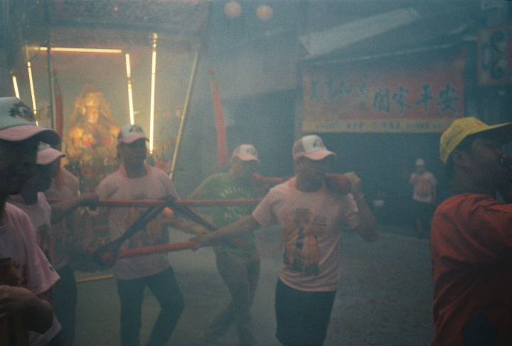 [Nikon TW20 QD]底片裝了就只好拍底片[Kodak 400]