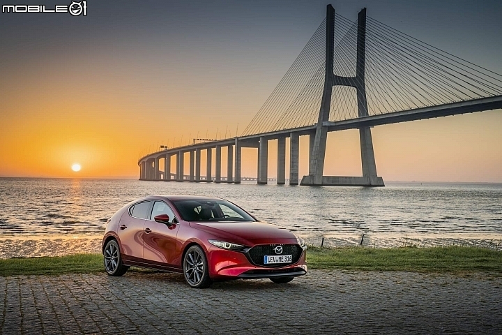 【海外新訊】New Mazda 3拿下2019 RedDot設計大獎「Best of the Best」獎項！