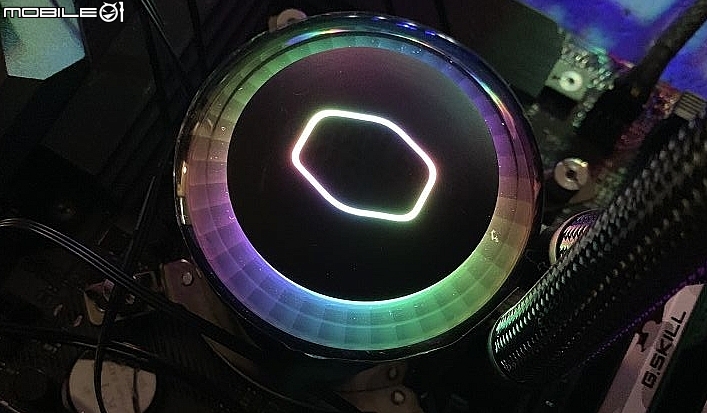 開箱 ARGB 燈效與散熱兼具 CM 酷瑪 MasterLiquid ML360R 一體水冷