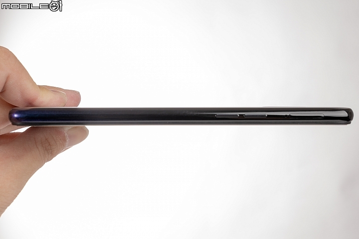 realme 3小試 平價機打電量不稀奇、看點在超級夜景！