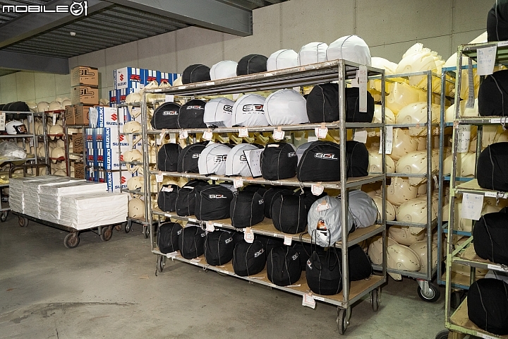 破解對國產帽的迷思！SOL HELMETS 安全帽撞擊測試實驗室、生產線參訪