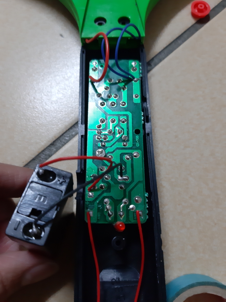 想修理電蚊拍