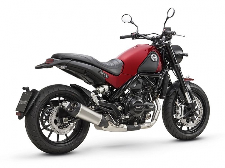 KTM Duke390 VS Benelli Leoncino500選哪一台