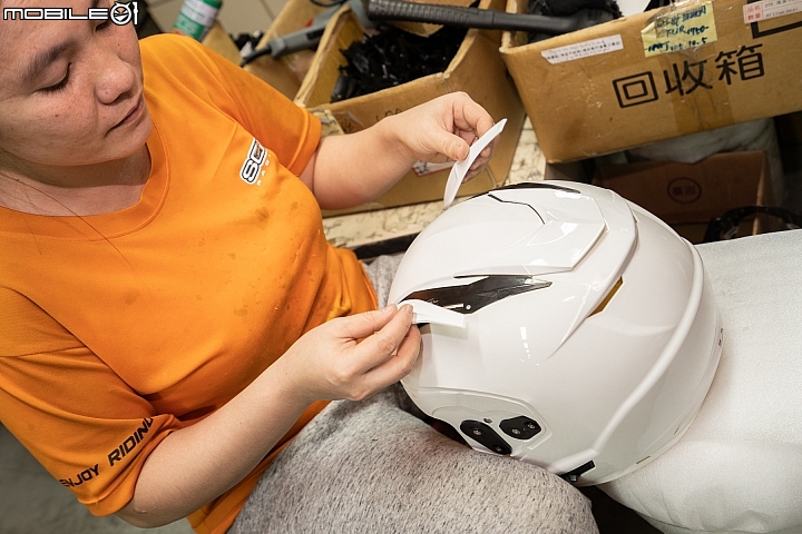 破解對國產帽的迷思！SOL HELMETS 安全帽撞擊測試實驗室、生產線參訪