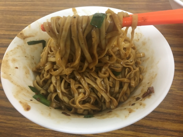 [食記] 老麵店，藏於台灣台北舊城區巷弄內的平價美味