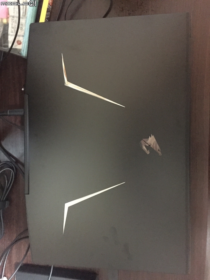 完全不專業開箱AORUS 15W9