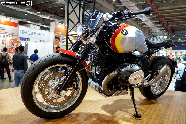 【2019台北機車展】ITALJET 來台！Gogoro 2 改裝燈具登場！機車產業展成車與配件看這篇！