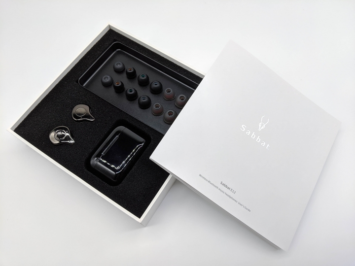 【開箱】魔宴 Sabbat E12 真無線藍牙耳機 | X12 Pro 後再進化