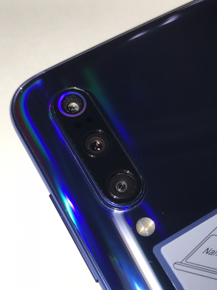 小米9鏡頭入塵