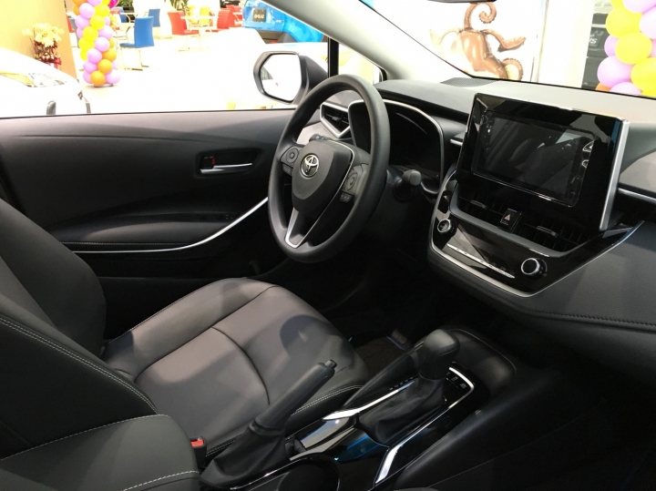 (缺失及問題更新)開過就回不去的TOYOTA ALTIS HYBRID，神車沒有極限之一統江湖