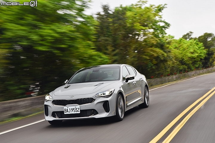 KIA Stinger 2.0T GT-Line 渾然天成的性感魅力！