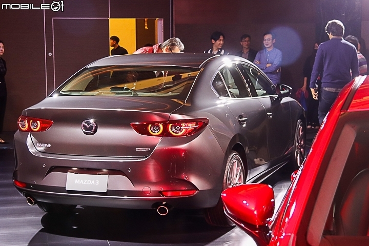 【New Mazda3預售價公佈】入門車型自81萬元起，頂規加入車道維持輔助系統！