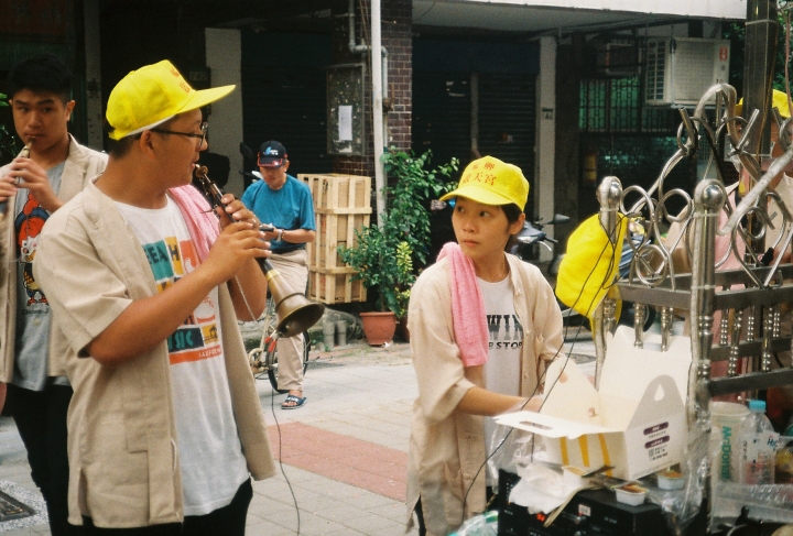 [Nikon TW20 QD]底片裝了就只好拍底片[Kodak 400]