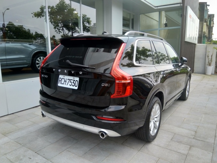 [心得] BMW X5 vs XC90實車比較