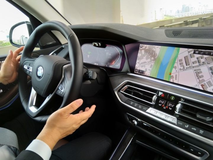 [心得] BMW X5 vs XC90實車比較