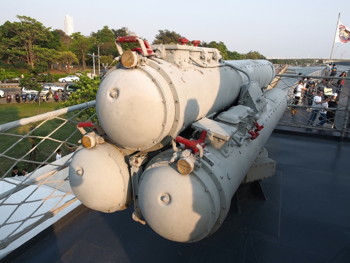 臺南市 安平區 定情碼頭-德陽艦園區 — 全臺唯一軍艦博物館