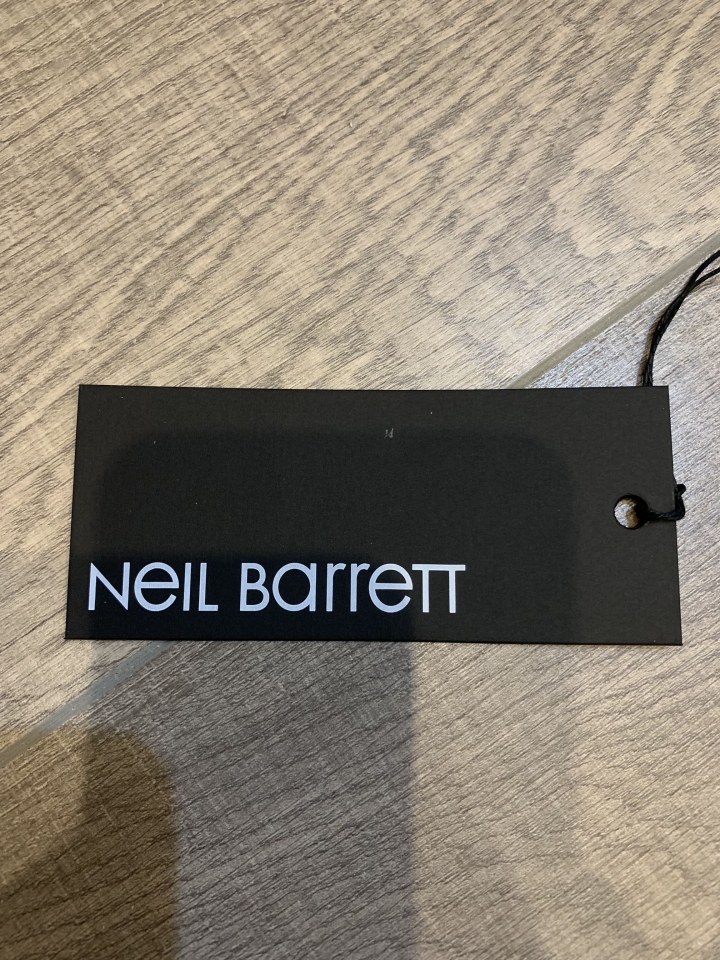「F&F 開箱 第五彈」Neil Barrett 小容量側背包