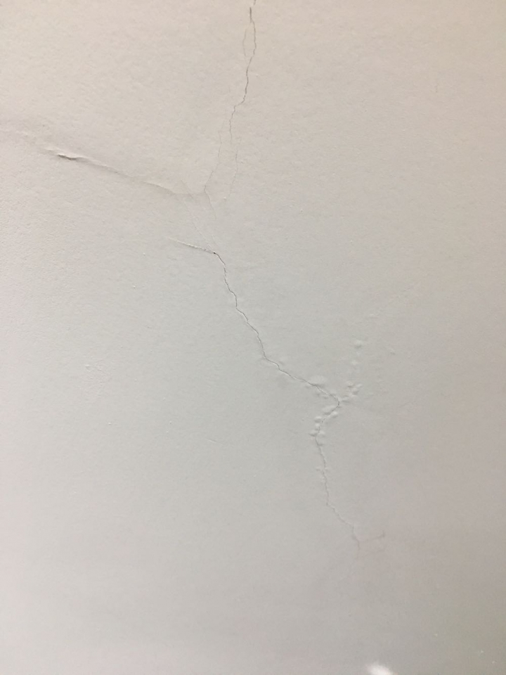 請問這是滲水嗎？