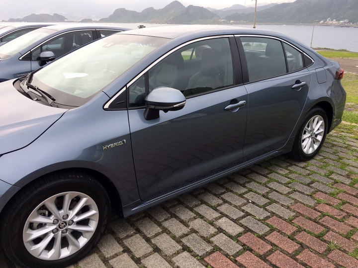 (缺失及問題更新)開過就回不去的TOYOTA ALTIS HYBRID，神車沒有極限之一統江湖