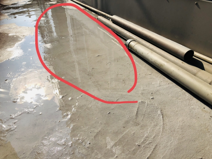 關於露台洩水坡度(剛做好防水）