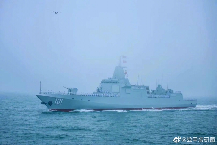 迷雾舰队，只看船