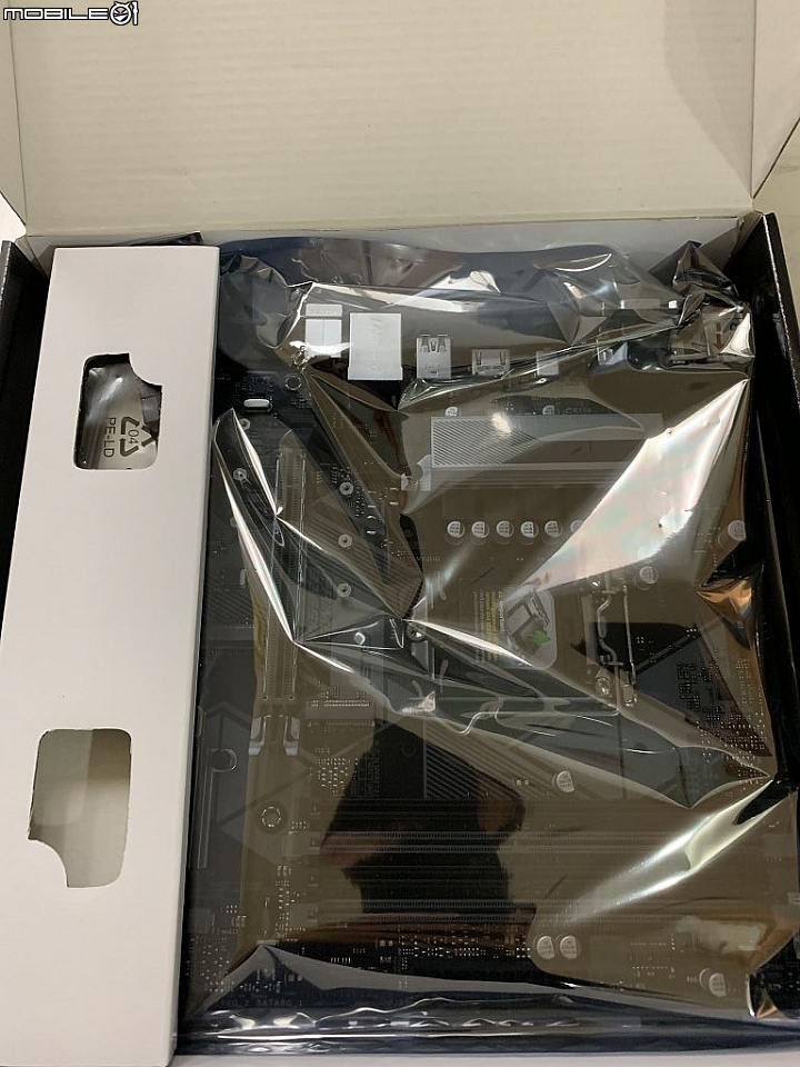 可跑Win7首顆有TB加速的代i3 9100F+ ASUS PRIME B365M-A 開箱