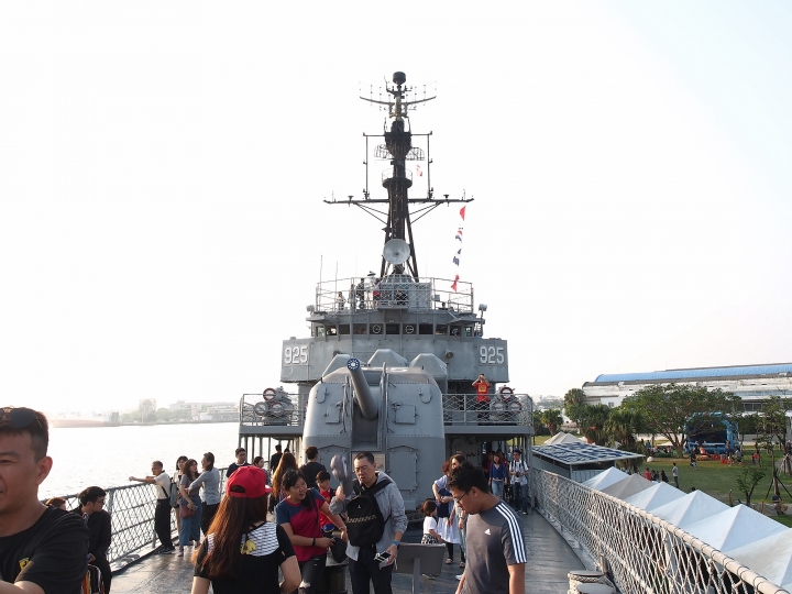 臺南市 安平區 定情碼頭-德陽艦園區 — 全臺唯一軍艦博物館