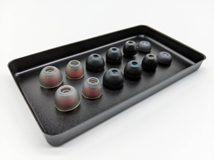 【開箱】魔宴 Sabbat E12 真無線藍牙耳機 | X12 Pro 後再進化