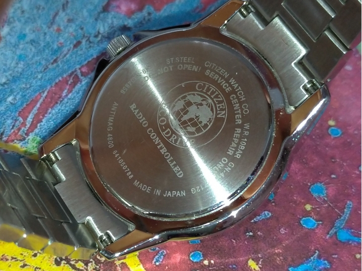 【開箱】CITIZEN Eco-Drive光動能CB1090-59E
