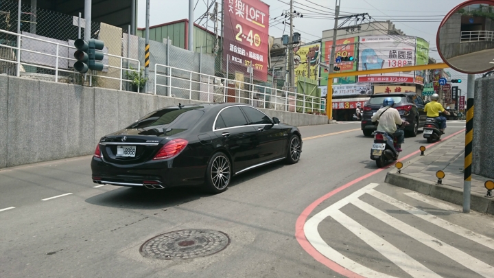 12缸猛獸－S65 AMG