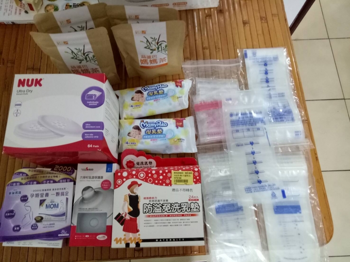 哺乳用品用不到了，有媽咪需要嗎?