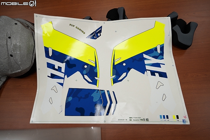破解對國產帽的迷思！SOL HELMETS 安全帽撞擊測試實驗室、生產線參訪
