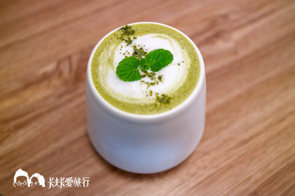 【宜蘭美食】JuJu Land Cafe篤行二村日式厚燒鬆餅｜必點家傳獅子頭鬆餅和抹茶紅豆下午茶甜點咖啡