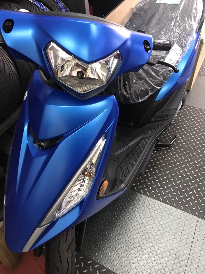 閃亮藍新名流 開箱 (4/14更新 附上油耗資料