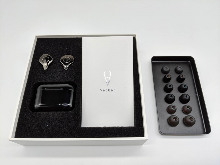 【開箱】魔宴 Sabbat E12 真無線藍牙耳機 | X12 Pro 後再進化