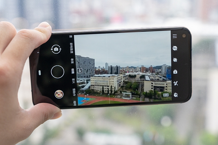 Nokia X71試用 開孔全螢幕與高畫素三鏡是亮點 也有犧牲之處